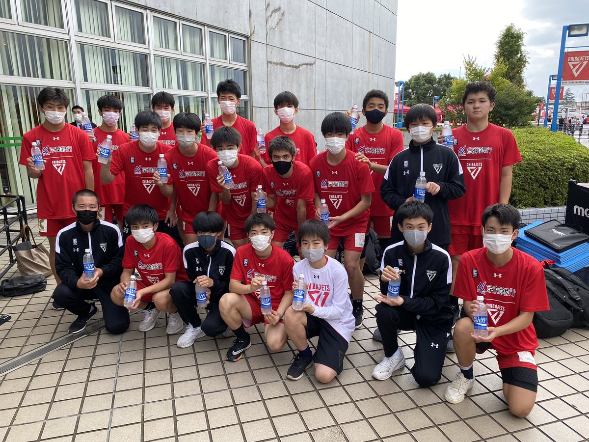 弊社サプライヤーの大塚製薬様よりジュニアウインターカップ優勝、準優勝チームへポカリスエットのサプライをいただきました😆
熱い試合のサポートありがとうございます🔥
#千葉ジェッツ
#大塚製薬
#ポカリスエット
