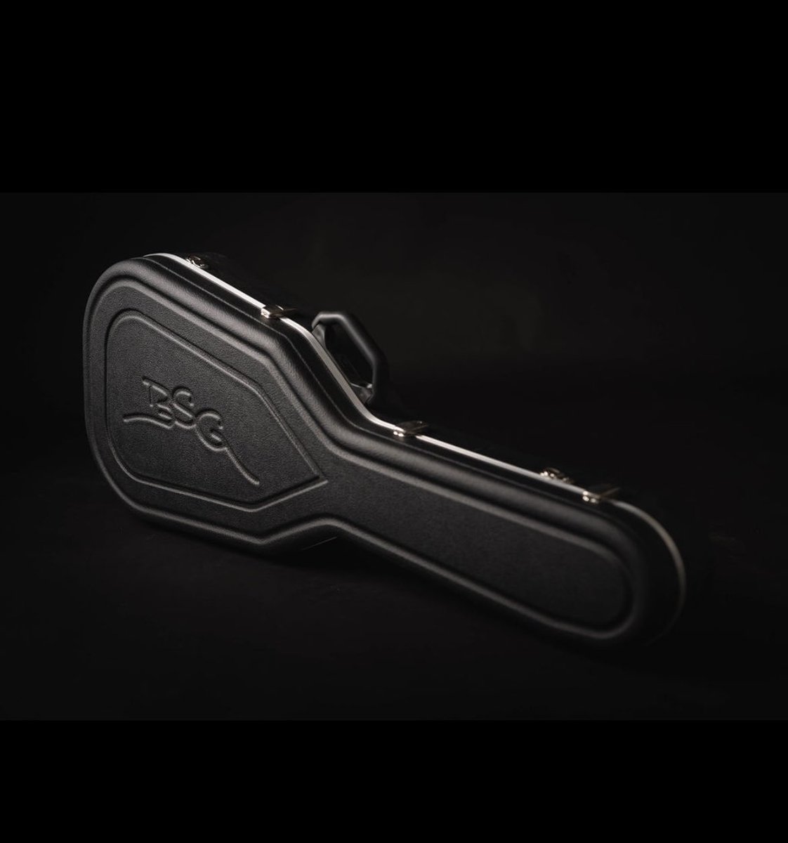 Maker Monday: BSG Guitars   

Established in 1990, Czech acoustic specialist BSG Guitars strive for perfection with every guitar they build. 

We’re delighted that Jan and his team deem Hiscox cases the best way to protect their creations as they head off to their new owners 🙌