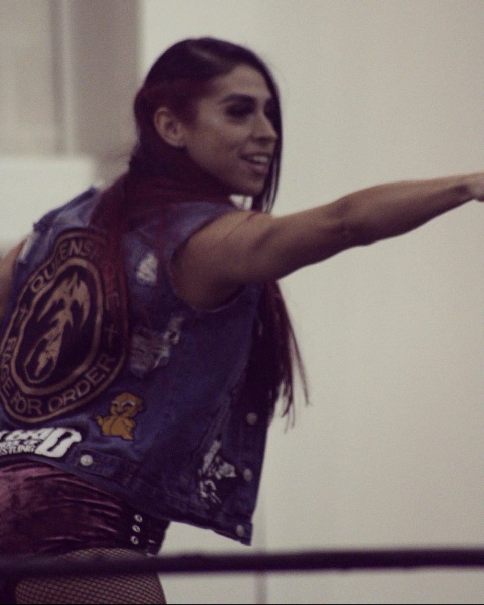 ragingvibez's tweet photo. This is my life, this is my life
I'll decide, not you😼🤘🏻
#judaspriest #robhalford #beyondtherealmsofdeath #womenswrestling #texas #wrestling #denimandleather #metal #fitness #sanantonio #heavymetal #rocknroll #prowrestling #queenofhybrid #vibez https://t.co/vOQOixJ3yt