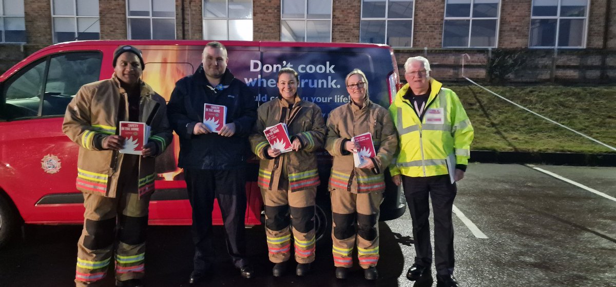 MehrbanSadiq's tweet photo. #TWFRS #communityengagement Diwaliβ―Festival of Lightsπ
May this Diwali bring good health, happiness & prosperity ππ½ππ
#firefamily #Gurdwara #hindutemple #SmokeAlarmsSaveLives
#safecooking
@CoulthardLc @Kas1691Ks @celica2006 @Andy_Black_71 @WMNicMordecai @PeterHeath8 https://t.co/Jj5mtwftJP