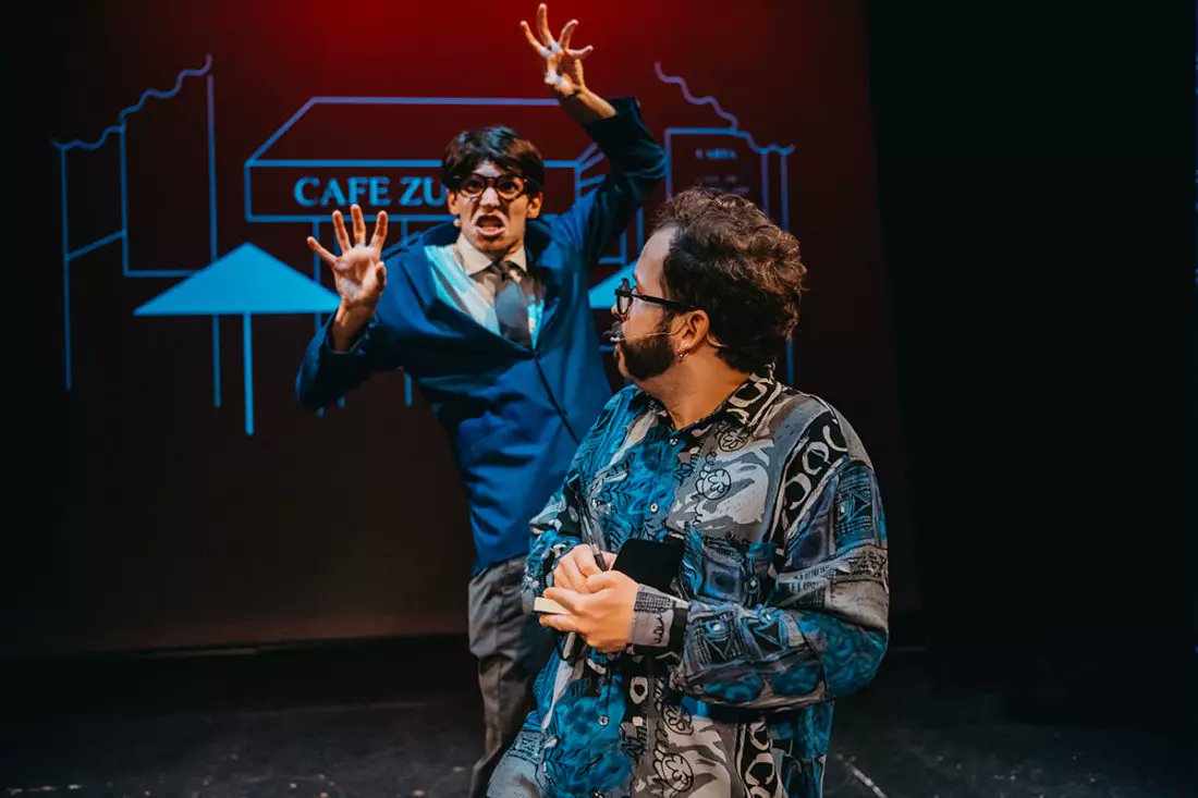 alexmvid's tweet photo. TORNEM AMB AUTÓNOMOS EL MUSICAL:
- Estrena aquest divendres al @golemsteatre  
- 9 úniques funcions
- El primer musical desafinat
- Jo ballant faig risa perquè no sé
Feu RT. Entrades a @BarcelonaTeatre  https://t.co/pYkWEpHx75 https://t.co/shhFnaun8p