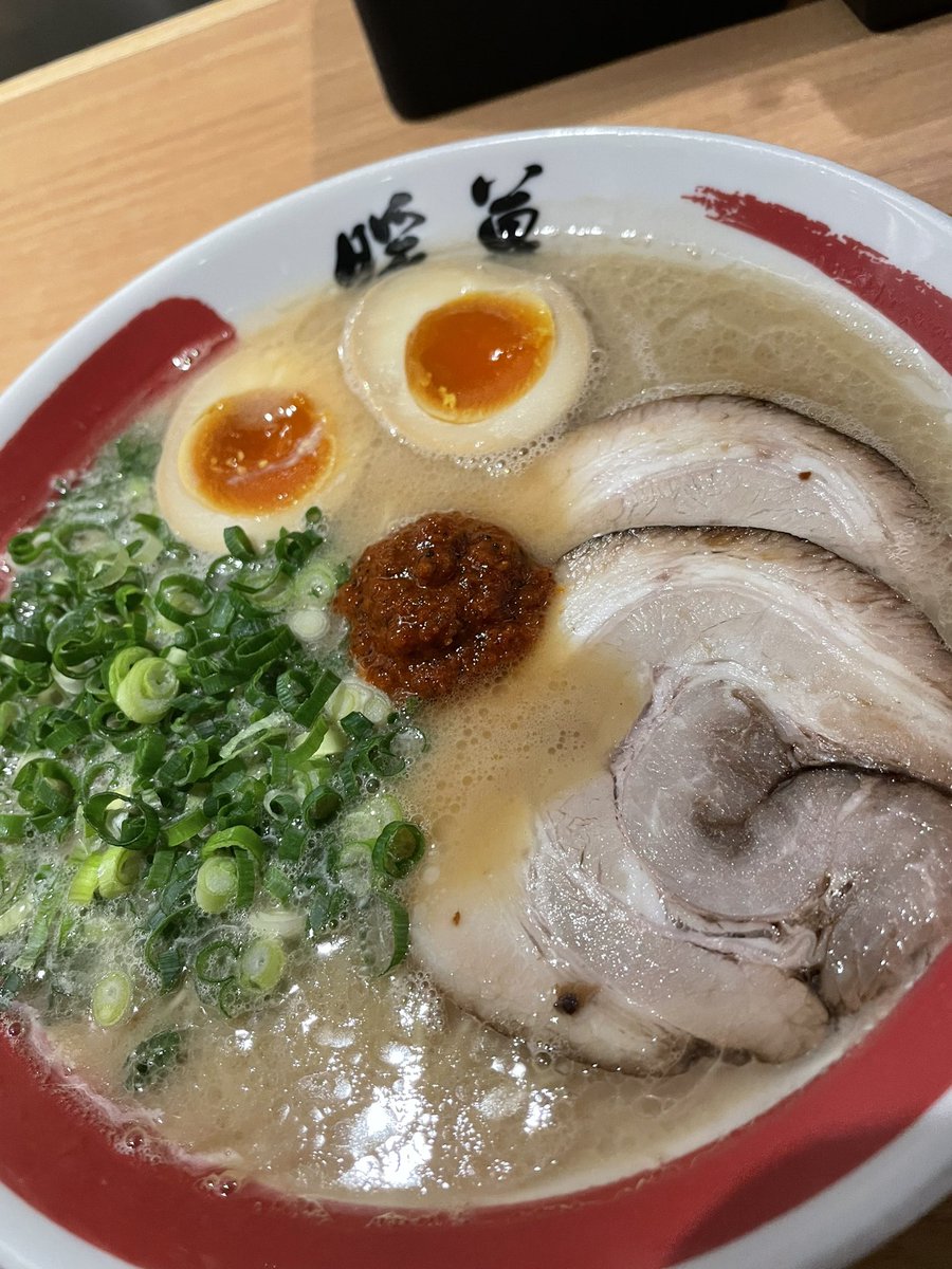 福岡来てます！
明日18時からWeWork中洲ゲイツにて無料でビールなども飲めるカジュアルなweb3交流会や弊社事業説明会を行いますので、ご参加出来る方いましたら是非ご挨拶させて下さい！26日は佐賀県唐津市に行きます！らーめんおいしい🍜