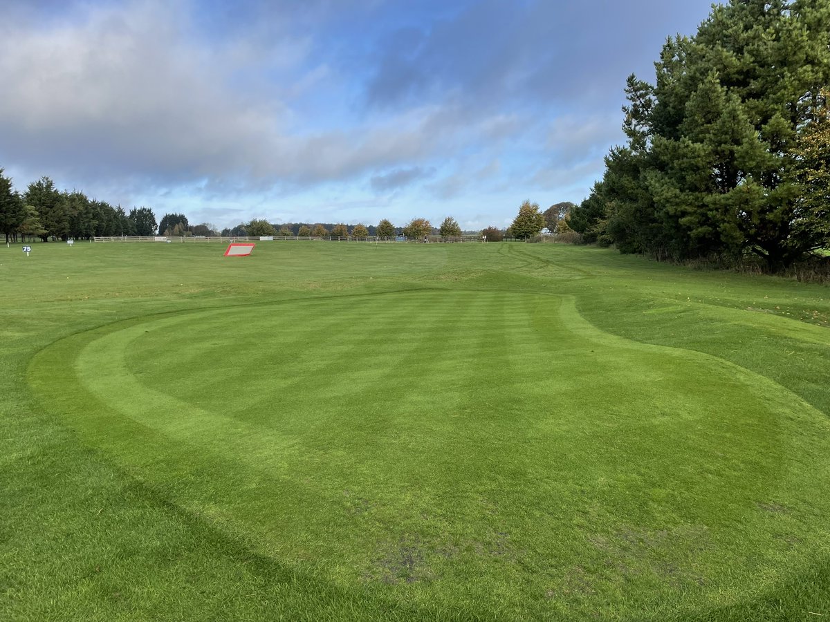 lansdowngreenk1's tweet photo. 😻⛳️ https://t.co/EcNqhmQ3sq