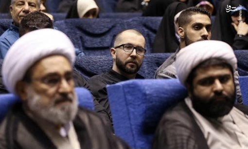 فرق هنرمند مردمی و لاشخور حکومتی همین دو تا عکسه

#مهسا_امینی #اعتصابات_سراسری