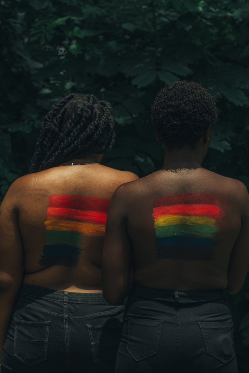 Fatshionistaa's tweet photo. Hi there.

I’m Alexandra , a queer Nigerian photographer. My works are inspired by the beauty of black skin , Afrocentric ideals and queer lifestyle. 
This is a thread where you can find my works and how to purchase them . https://t.co/OoTbIebkmt