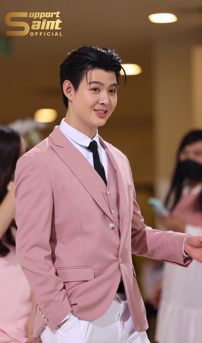ไม่ได้เป็นเจ้าบ่าว แน่นะวิ~~😍

#Saint_sup #MingEr