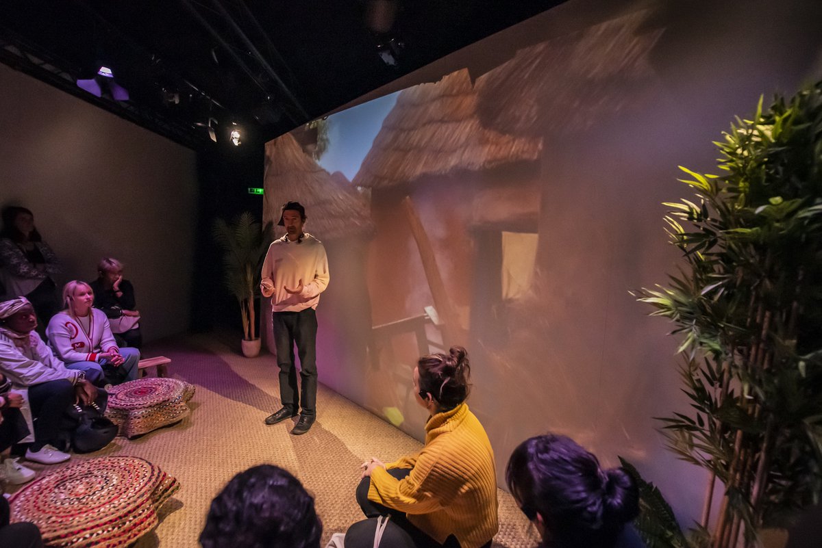 💥24H DE LA VIE D’UNE FEMME💥 

Pendant les #vacances, l'expo-spectacle <a href="/24hWmn/">24hwmn</a> est ouverte du lundi au vendredi de 11h à 19h et le week-end de 14h à 19h.

⚡️Découvrez les parcours de Aouda, Juanita, Vandana Shiva, Abu, Marie ou Shayda !

➡ bit.ly/3CtLXg3