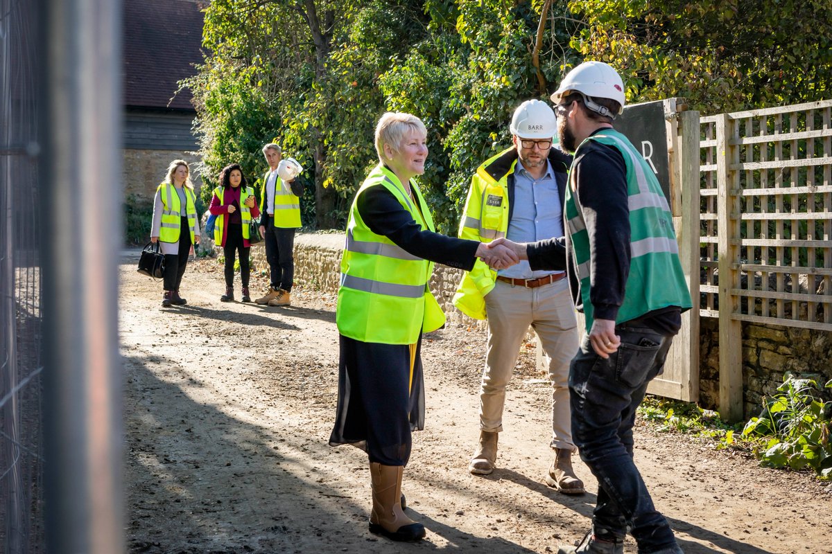 Barr Build tweet media