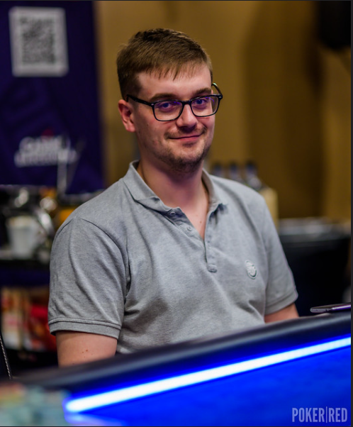 🥉 Jon Ander Martínez <a href="/Jounas14/">Jounas14</a> logra el bronce y 20.246$ en el Sunday Main Event 250$ de GGPoker

👊 El brasileño Olag se llevó la victoria y 36.004$ después de derrotar al mexicano LappyPoker en el HU.

¡Enhorabuena!

poker-red.com/noticias/pinch…