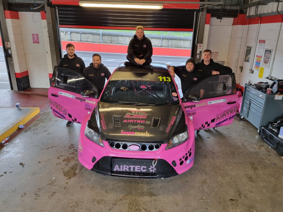 Impamark's tweet photo. Yesterday Flora headed down to @Brands_Hatch to support the Project Zero Racing team for their final race of the year!
Despite some awful weather, they ended the season brilliantly!
What a year they have had. Well done team! ποΈπ
#sponsorship #modifiedfords https://t.co/zTNTqzmmEx
