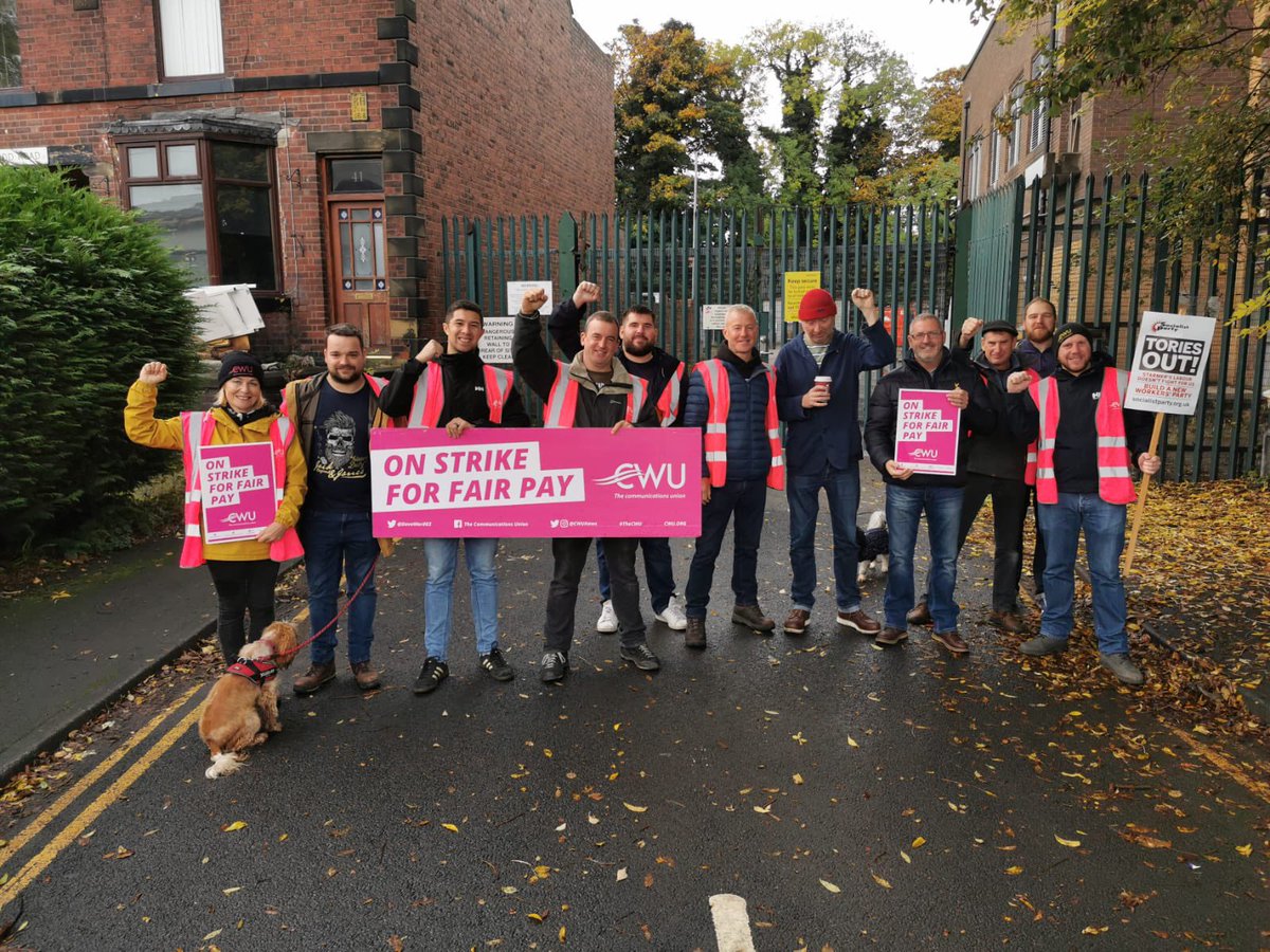 Day 8 Wadsley Bridge Picket Line @CWUnews @CWUSouthyorks #FoodbankPhil