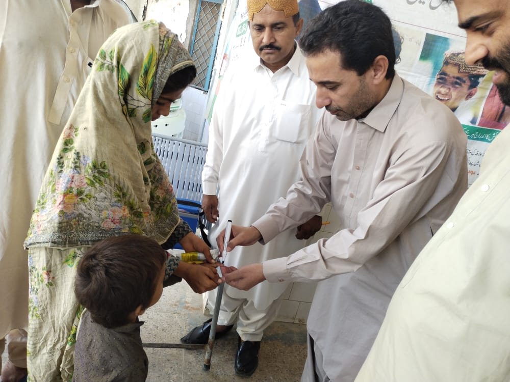 #polio campaign (SNID 24th-28th October) inaugurated at DHQ Hospital Dera Allah Yar by MS Dr Imran Baloch.
@CMOBalochistan 
@ChiefSecretary 
@HealthDepartme5 
@WHOPakistan 
@WHOEMRO 
#TogetherWeEndPolio
#HealthForAll_ByAll