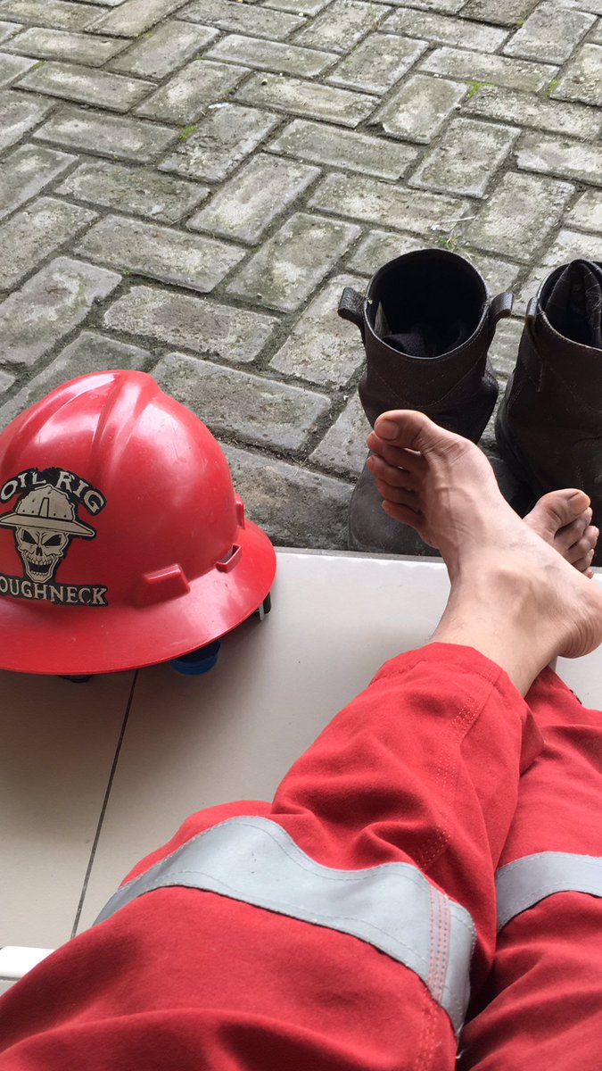 dicky_wip's tweet photo. Kerasa lagi, rasa males plng ke rumah sendiri,, https://t.co/Xq0XIzABJy
