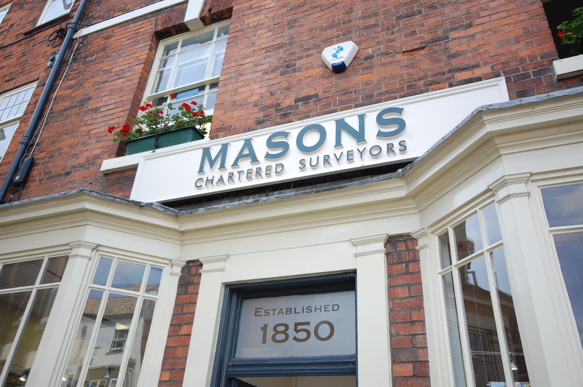 MoveWithMasons's tweet photo. A very easy estate agent to deal with - Great communication and local knowledge and very easy to deal with. Prompt for appointments eg property viewings 
 ★★★★★ 
 https://t.co/vKmjcCwh88 https://t.co/xqQOWBFQgE