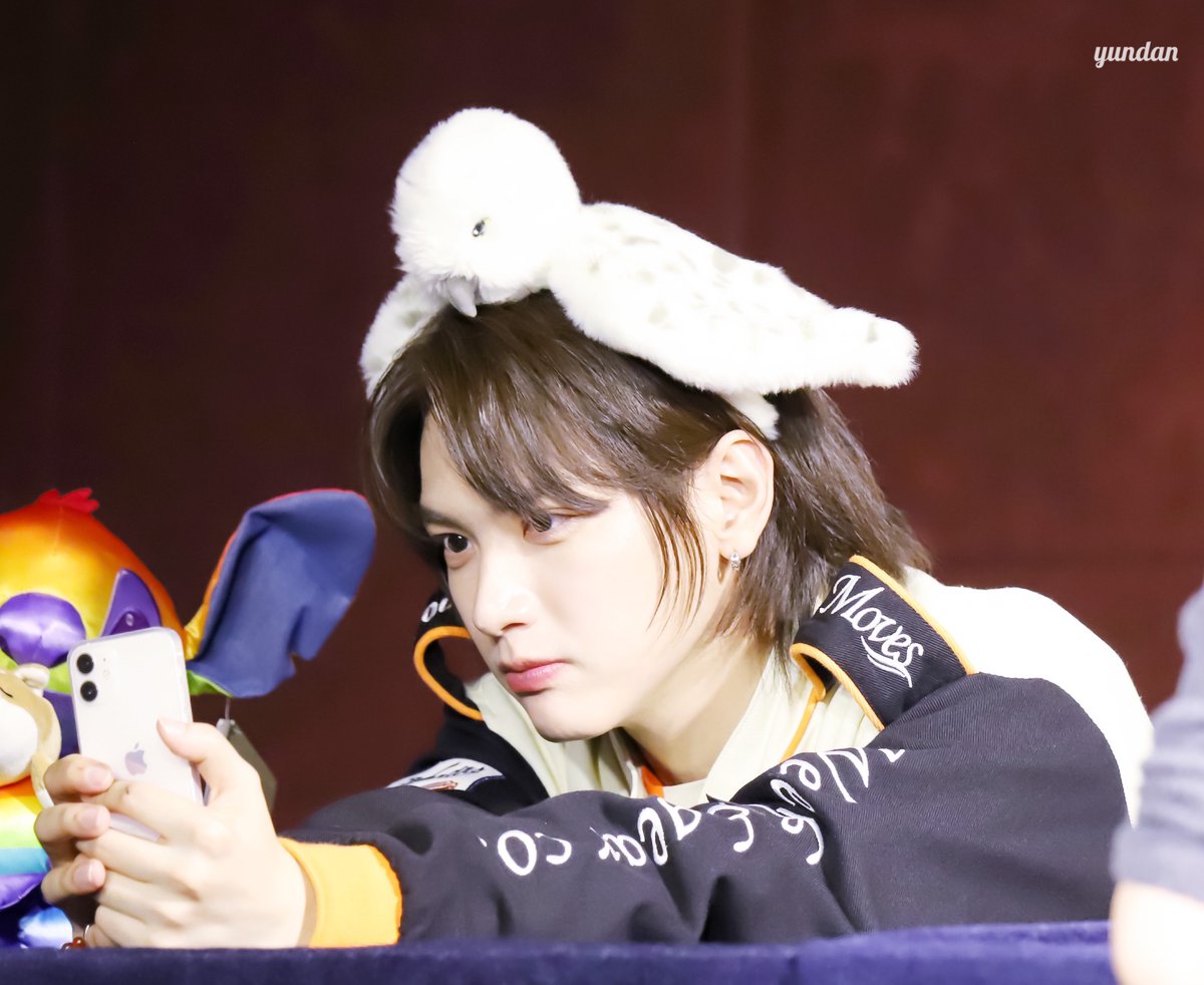 yundan_'s tweet photo. 221022 에버라인 대면 팬싸
📢여러분 인형이 셀카도 찍어요!
#엔플라잉 #김재현 https://t.co/Fcz8mRTqsQ