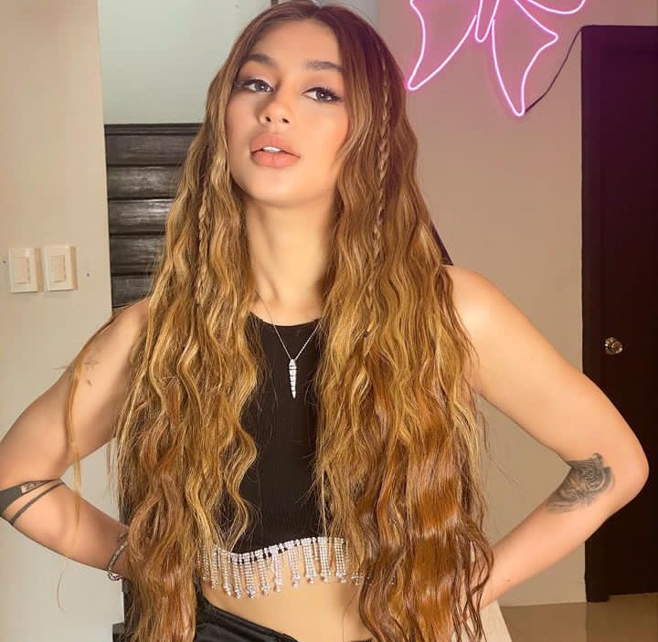 Mae012Princess's tweet photo. hai everyone, let's protect together zebby especially this time she need us to believe her so please stop bashing zeb stop wasting your time just to bash our queen kasi never nyong matatalo si zeb kahit kailan kahit anong gawin nyong paninira sakanya.
#protectzeinabatallcost🤍 https://t.co/gTNIYU9Pny