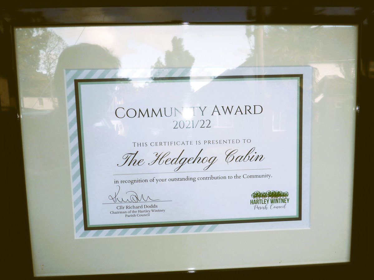 I'm very pleased and honoured to have been chosen winner of this year's Community Award, and touched by how many people voted for me. Thank you SO much. Special thanks to Jo and Terry Akers who got poshed up and attended the ceremony on Saturday to accept the award on my behalf.