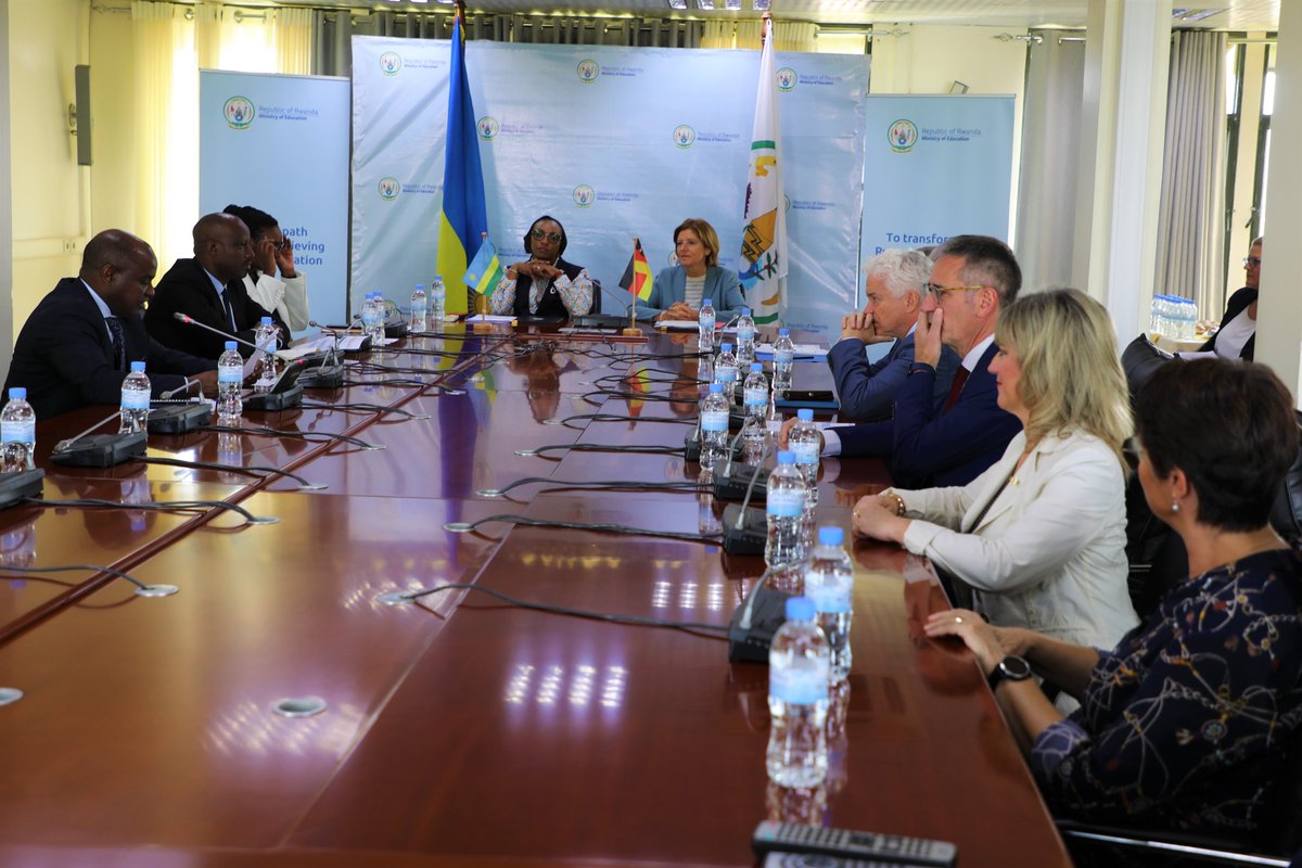 The Letter of Intent (LOI) is signed by Hon. @Dr_Uwamariya and Hon. Malu Dreyer, Minister President of Rhineland Palatinate in the celebrations of 40 years' partnership between the Government of Rwanda and Rhineland-Palatinate