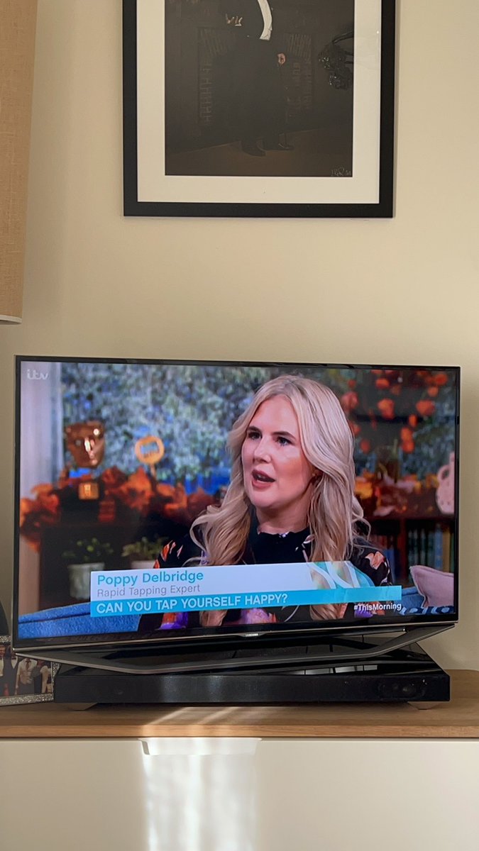 #thismorning <a href="/PoppyDelbridge/">Poppy Delbridge</a> wool!!