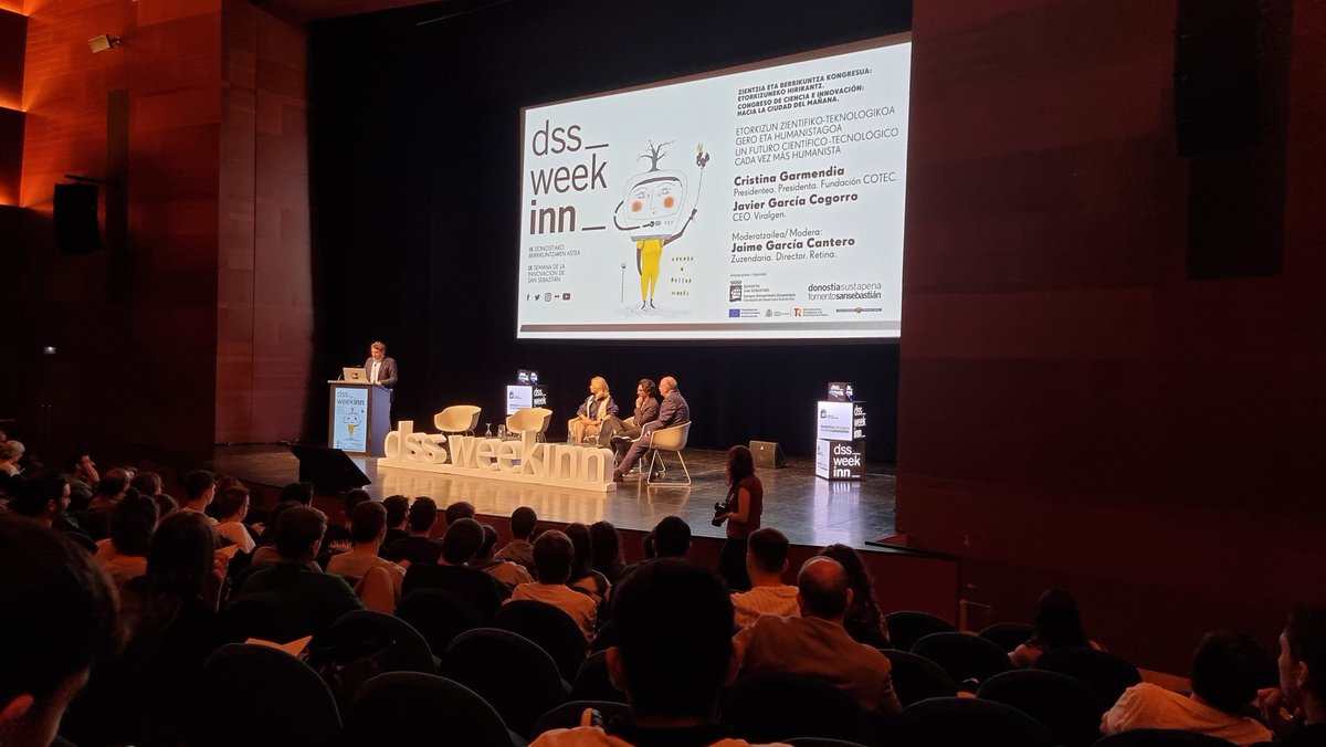 Kotxean's tweet photo. "La ciencia tiene que tener alma" @cristinagarmend hablando sobre modelos de desarrollo cientifico/social en #DSSWeekInn.
Fascinante todo lo que se está contando en esta mañana con intervenciones tan relevantes como la de Javier García, CEO de @ViralgenVC https://t.co/n2JqrnlVhm