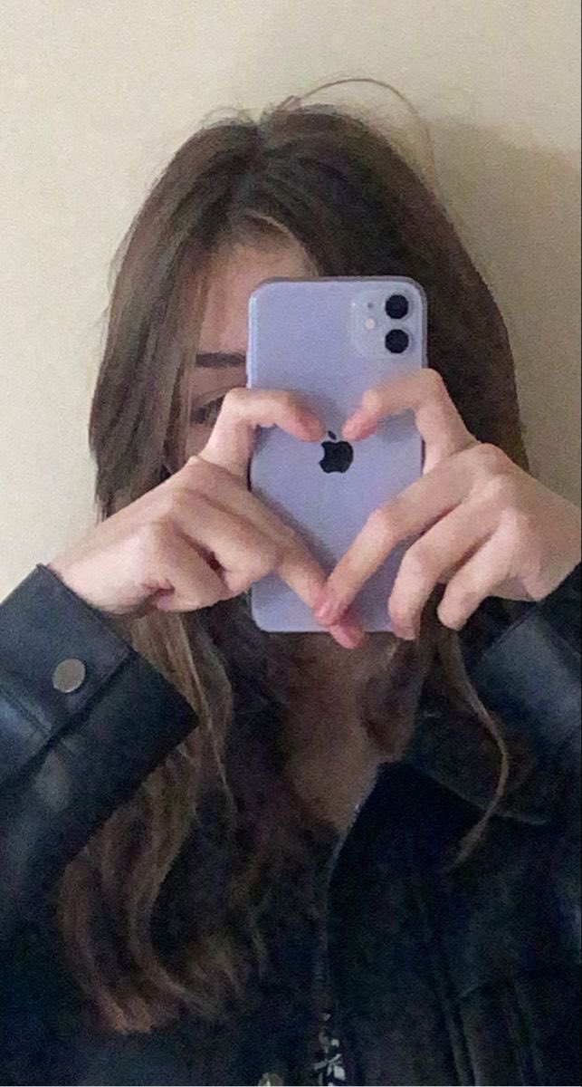 Nia Sharma's Mirror Selfies Are Too Cute To Miss