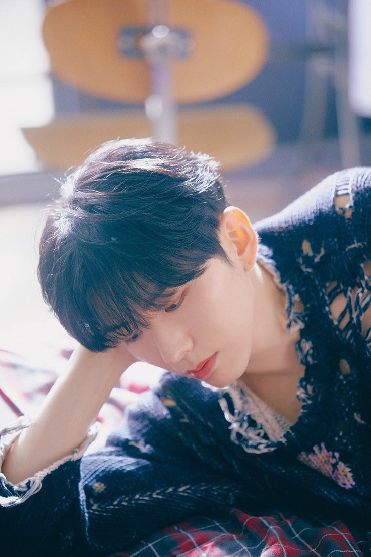 ykhfiles's tweet photo. ‘YOUTH’ mv photos 📸 (1/5)

🖤 https://t.co/i3p0bLdGXn

#기현 #KIHYUN #YOUTH https://t.co/55cafvSMra
