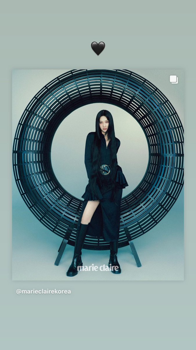 [INSTAGRAM STORY]

🖤
instagram.com/stories/_imyou…

<a href="/RVsmtown/">Red Velvet</a> #RedVelvet #레드벨벳 #Joy #조이 #TRF2022    
221024 · 18:23:12 KST