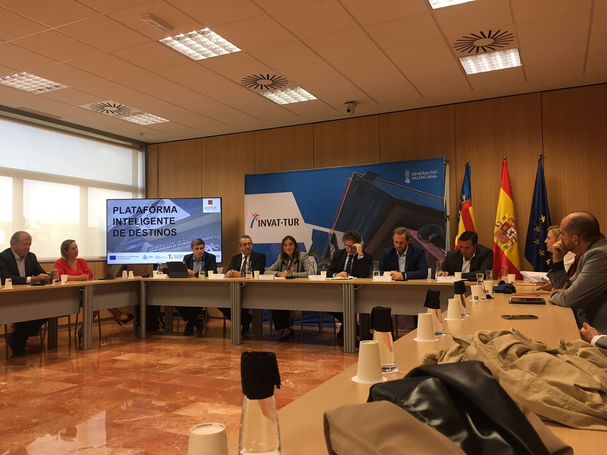 Ministerio de Industria y Turismo tweet media