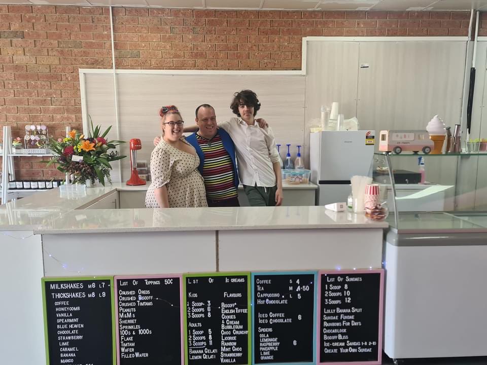 SweetMellyDee's tweet photo. Our lolly shop and ice creamery, “We Got The Scoop” is open!! We are SO excited! ❤️3/1385 Healesville-Koo Wee Rup Rd, Woori Yallock. Come along and say hello! 🍭🍫🍦💕
#WeGotTheScoop 
#LollyShop 
#IceCreamery 
#YarraValley https://t.co/lazjq7jX83