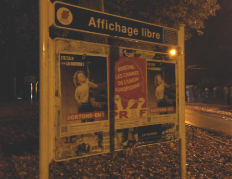 OCF_Amiens's tweet photo. Petit collage du #PRCF80 : une vingtaine d'affiches contre l'#OTAN ce matin à #Amiens !

#FrexitProgressiste #PRCF
#UE = #OTAN = #Guerre https://t.co/fW0mRcPJ0o