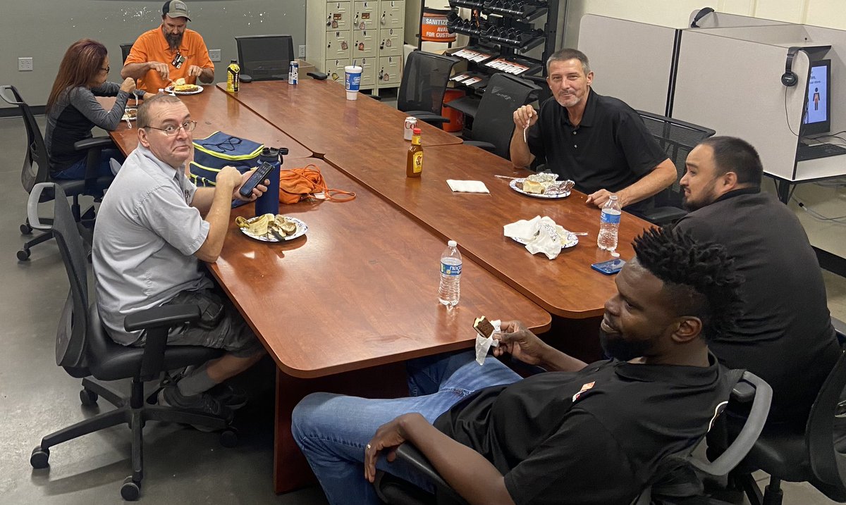 Carlos🇵🇷 (@thd_carlos) on Twitter photo Celebrating our 240 Days Safe, thank you all for been Safe and taking care of each other , Big shout out to Chris , The Grill Master!!! <a href="/derekfleming/">Derek Fleming</a> <a href="/wbouvier01/">Billy Bouvier</a> <a href="/LeoHern89993071/">Leo Hernandez</a> Celebrating our 240 Days Safe, thank you all for been Safe and taking care of each other , Big shout out to Chris , The Grill Master!!! <a href="/derekfleming/">Derek Fleming</a> <a href="/wbouvier01/">Billy Bouvier</a> <a href="/LeoHern89993071/">Leo Hernandez</a>