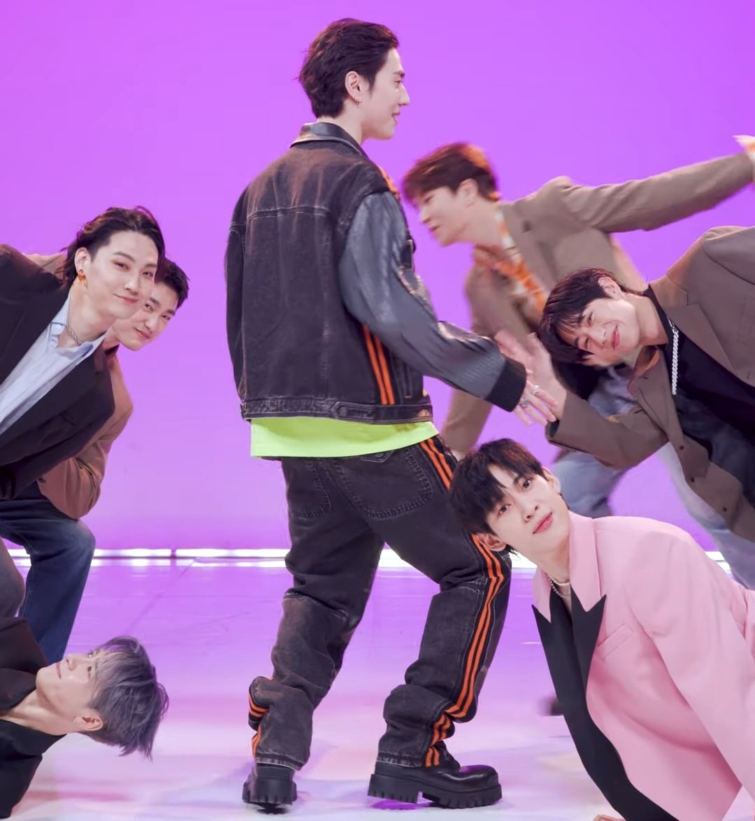 5jj24p's tweet photo. #MAMAVOTE #got7 https://t.co/ismDZujB4e