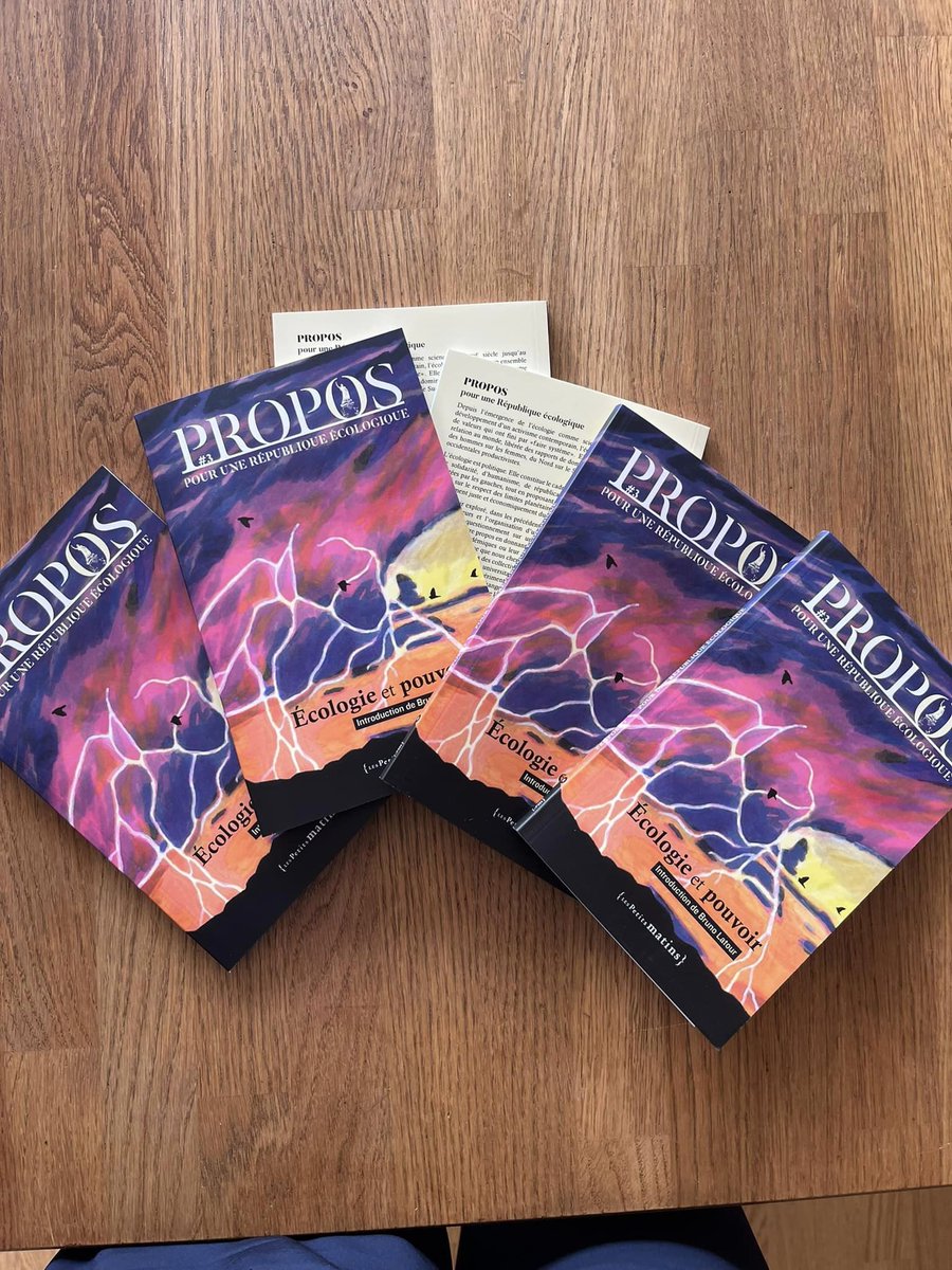 Les « Rencontres de Cluny »  ce WE ont été l’occasion de développer avec <a href="/ClaireMonod/">Claire Monod 🇺🇦 🇪🇺 ⏚</a> et <a href="/LisaBelluco/">Lisa Belluco</a>  la réflexion sur la « République écologique ». 
Et de faire découvrir Propos3 : « Ecologie et pouvoir » avec l’introduction de Bruno Latour . 
Un beau moment !