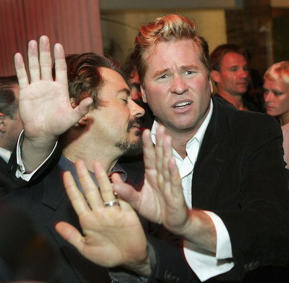 ValKilmer_Actor's tweet photo. Actors Robert Downey Jr. (L) and Val Kilmer pose at the afterparty for the premiere of Warner Bros.
#Actor #Star #Hollywood #American #Movies #Cowboy #Top #News #Update #Horses #ValKilmerFans #Tombstone #Topgun https://t.co/LsrqeS3I3x