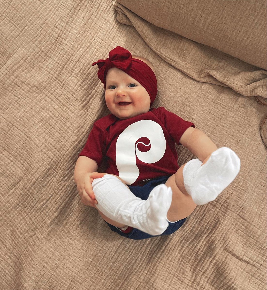 asabverg's tweet photo. Cutest PHAN of all time ⚾️🥰 #Phillies #PhilliesNation @NBCSPhilly @NBCPhiladelphia https://t.co/GYzC9UNurb