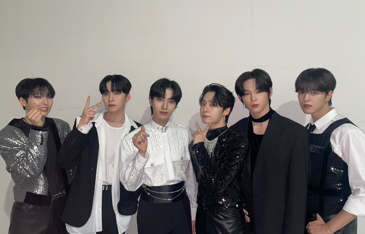 oneus_ravn0902's tweet photo. #ProtectRavn
#SaveRavn
#Ot6Oneusforever
#RBW_Protect_your_artist
#RBWProtectRAVN
#RBWProtectOneus https://t.co/A5EWazsIJj