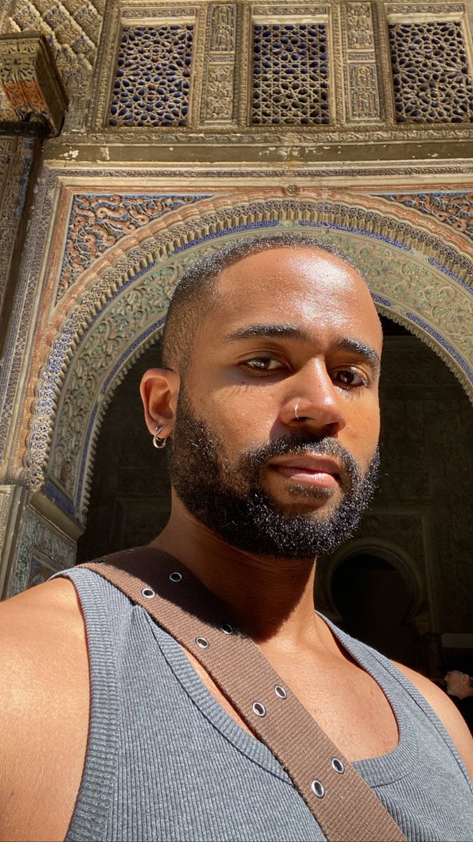 daniel_braxton's tweet photo. Pretending like I’m still in Spain because the weather in Brooklyn is nasty, I just had foot surgery, and I’m missing adventure 😭. https://t.co/zG6ewmTdFY
