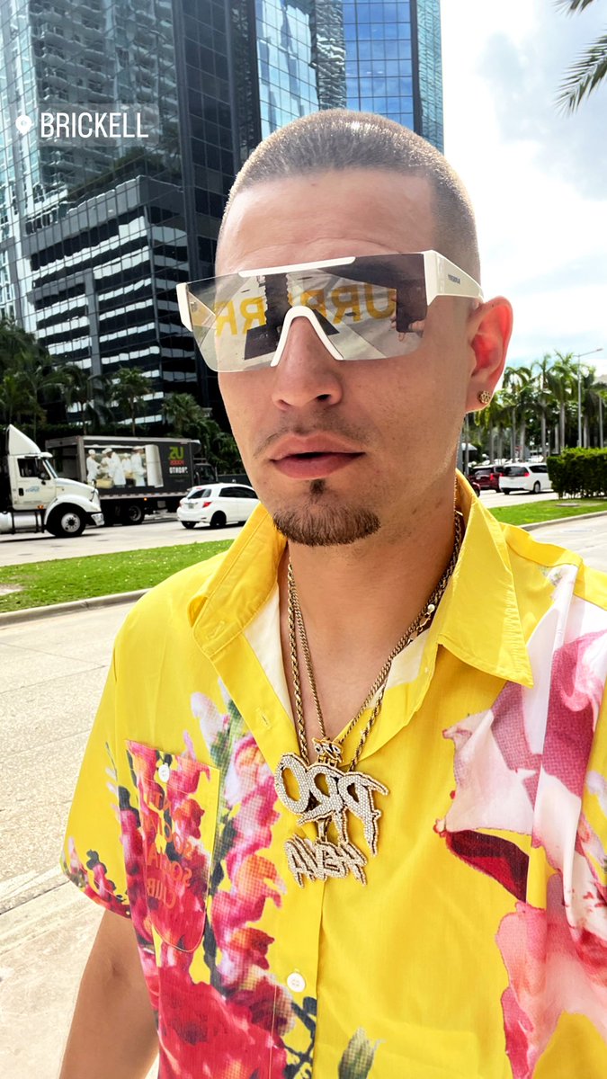 prolifek's tweet photo. Miami vibes @AntiSSocialClub https://t.co/6IJDft7X6X