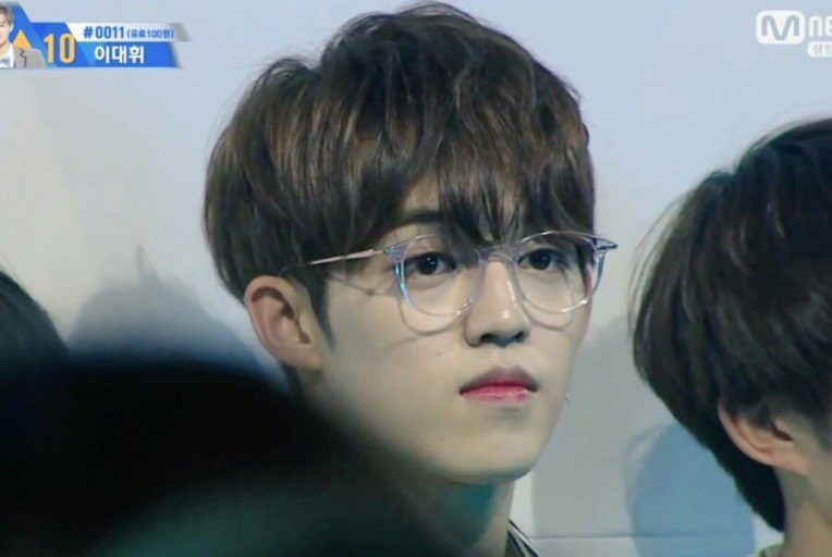 lovable_coups's tweet photo. 프듀 안경남 에스쿱스 진짜 눈길가게 생김.. https://t.co/0S3gjyWFHV