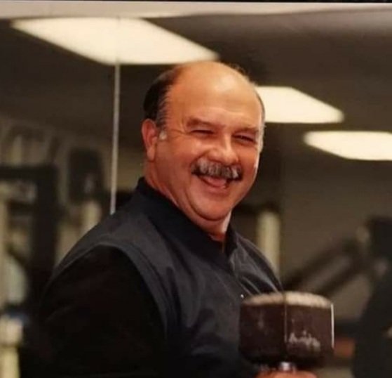 FrankPlatzar's tweet photo. Our Scholarship Fundraiser is only 2 weeks away. Plenty of tickets still available and we're still accepting donations for the Chinese Auction. Contact any family member or our website for more info.  https://t.co/wwPn0ZnChk https://t.co/1iLzNgw7yd