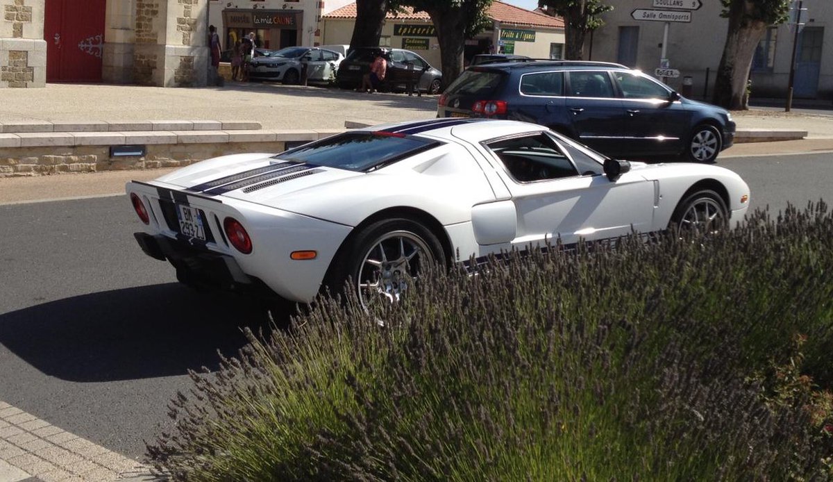 carpapped's tweet photo. A nice France spot! #ford #fordgt #fordgt40 #carpapped #carsofinstagram #carspotting #carspottingfrance #supercarsofinstagram #supercar #classic #classiccar #fastford #henryford #fordsupercar @Ford @FordFrance https://t.co/f2TEusC3MH