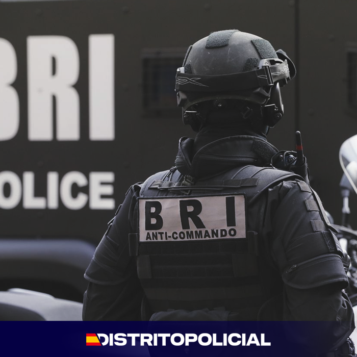 Dpolicialesp's tweet photo. BRI-BAC | Brigada Anti-Comando.

👉 La brigada anti-comando o BRI-anti-comando (también conocida como BRI-BAC - o " BRI en formación BAC" - para diferenciarla de las brigadas anti-crimen)...

👉 Para más siguenos en Instagram - https://t.co/GICg5FKUCF https://t.co/lrK6c1jtmf
