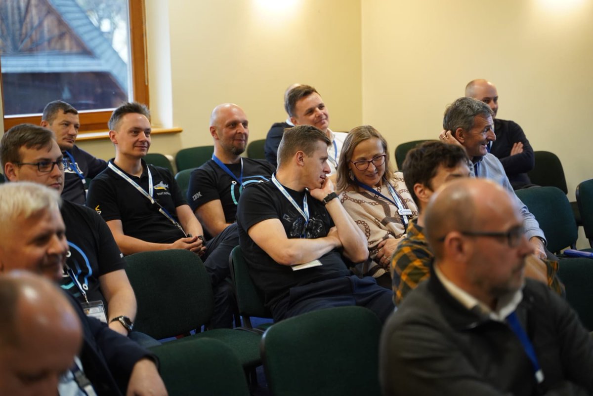 common_polska's tweet photo. 15:45 Sala B
The Art of Horizontal Scalability dlaczego
warto wybrać platformę Power10, nawet w
"małych" zastosowaniach ?
Sławomir Rysak, Łukasz Turek (IBM)
#commonpolska, #IBM, #tdsynnex, #cloudware, #arrow, #credeexperto, #ibpm, #averbit, #goldenore, #simplicity, #boatsystems https://t.co/RNlxeZjgIc