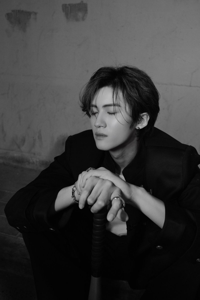 FinnishTheCzech's tweet photo. Happiest of birthdays to our Shanghai Prince! Unis love you so much Yanan! We miss you and hope you have an incredible day!
#안녕친구들_옌안_생일이에요 #EternalPrinceYananDay #HappyBirthdayYanan
@CUBE_PTG https://t.co/J9Mw2kEewT