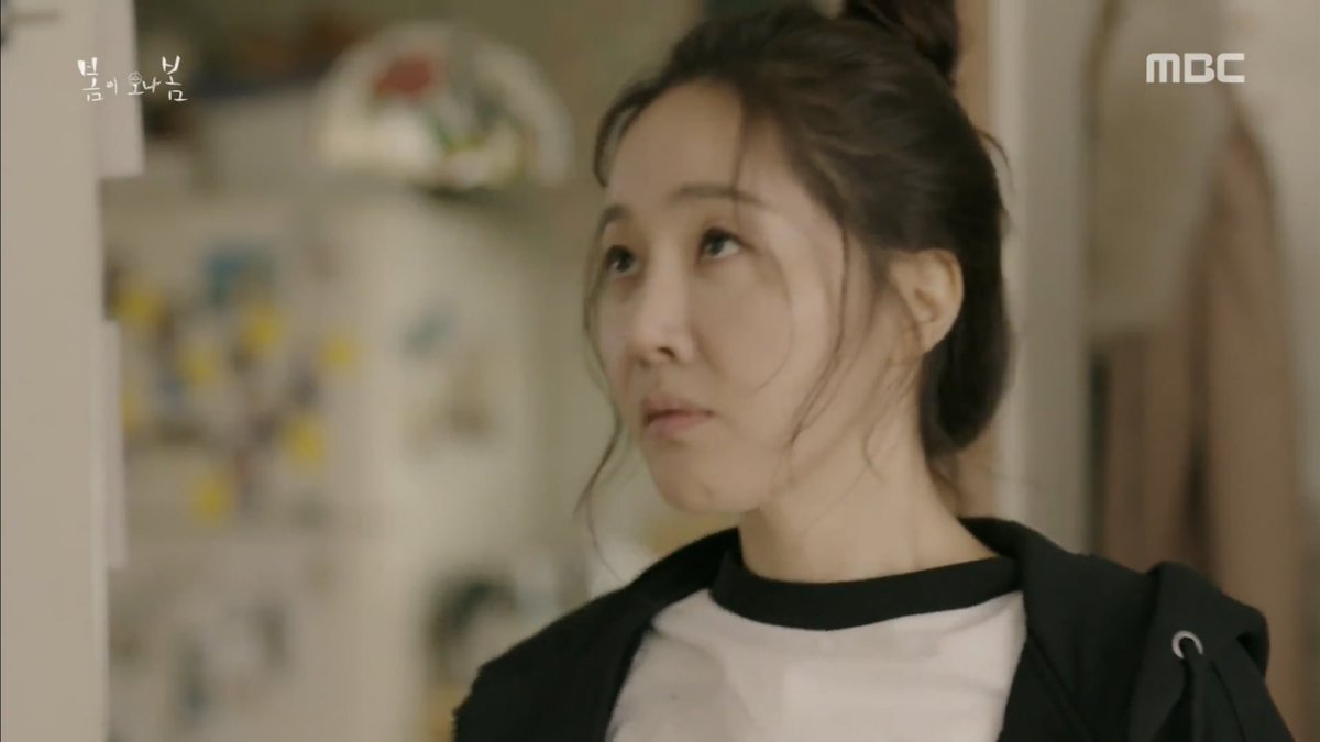 dramaflwr's tweet photo. I really like the character development of Kim Bomi and Lee Bom. They’re softer to each other and their families.
—#SpringTurnsToSpring https://t.co/y26JshXqvf