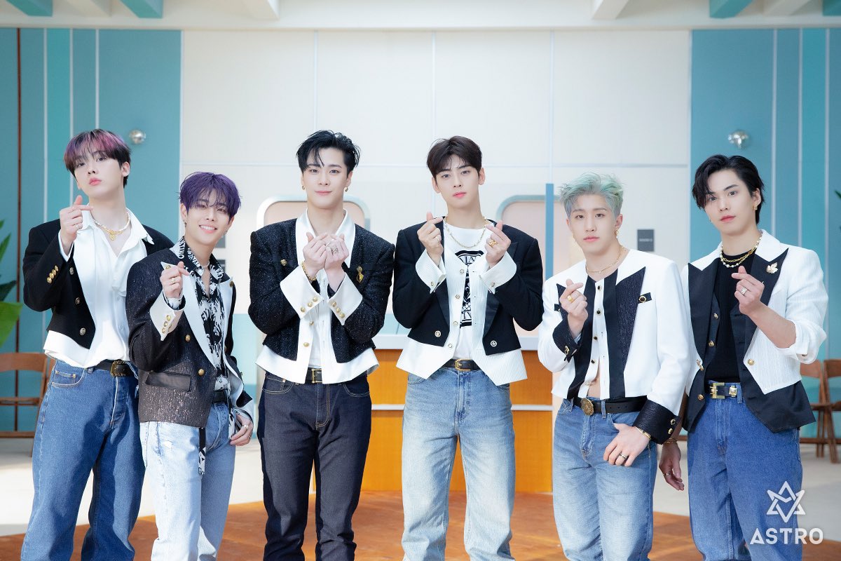 Vararom5's tweet photo. #MAMAVOTE #ASTRO https://t.co/IZwD37dz6V