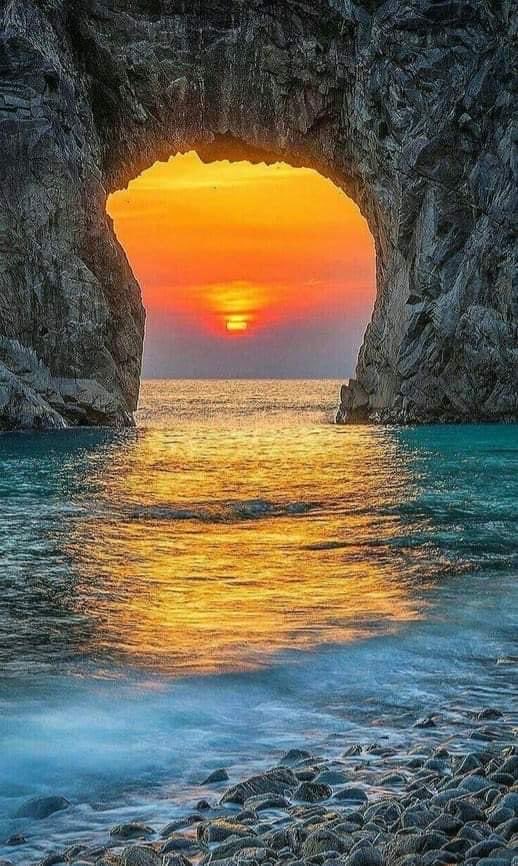 Beautiful sunset #gonautical #sunset #oceanview