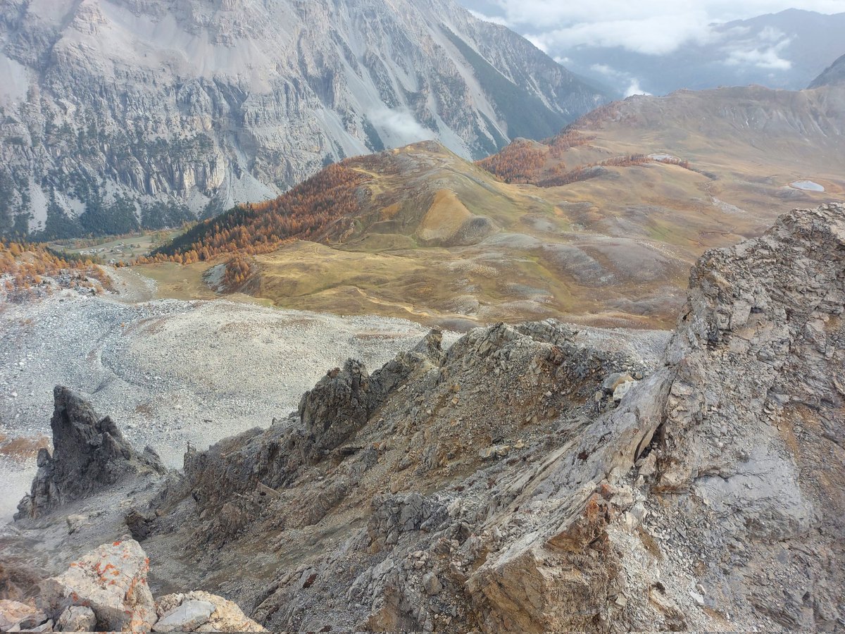 divisionesvago's tweet photo. Cresta sud dal col Etroite du Vallon per Rocca di Miglia
#followtheguide #vallestretta #Bardonecchia #familytime
@LabAlteValli @Verticales_it @MCristinafernn @CasalinoManuela @mareda @GiovannaTosi3 @Lillitrip @lfsur @steava0407 @Charlie618RRM @LibreriaBourlot @EmanuelaMorell1 https://t.co/XPhAEnJoaQ