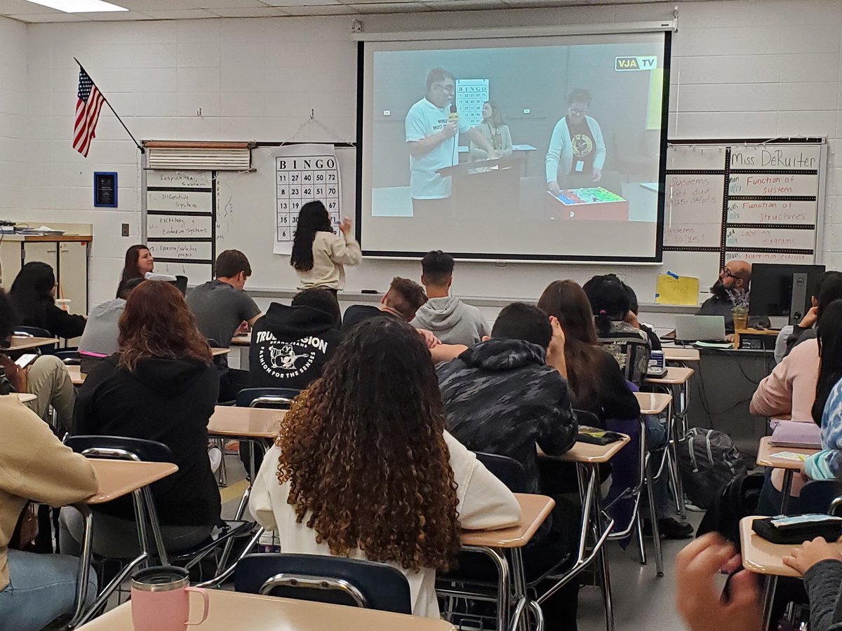 Kicking off Red Ribbon Week with schoolwide Bingo in Advisory <a href="/AndrewHS_d230/">Victor J. Andrew High School</a>! 
#Boltup