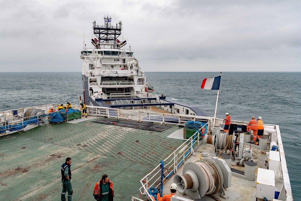 premarmanche's tweet photo. L'occasion de tester l'articulation des méthodes d'intervention autour de ces thématiques :
>Trouble à l'ordre public à bord d'un navire à passagers
>Ex. d'assistance à navire en difficulté #ANED
>Sauvetage maritime de grande ampleur #SMGA
>Lutte contre les pollutions #POLMAR https://t.co/uERIkJTf4u